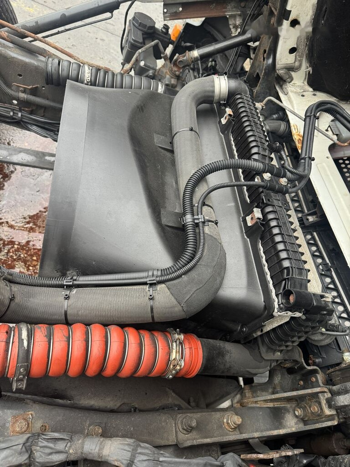 Mercedes-Benz Atego III E6 - Intercooler voor Vrachtwagen: afbeelding 3 Mercedes-Benz Atego III E6 - Intercooler voor Vrachtwagen: afbeelding 3
