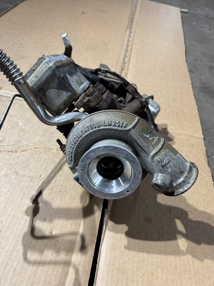Mercedes OM934 Atego III E6 - Turbolader: afbeelding 5 Mercedes OM934 Atego III E6 - Turbolader: afbeelding 5
