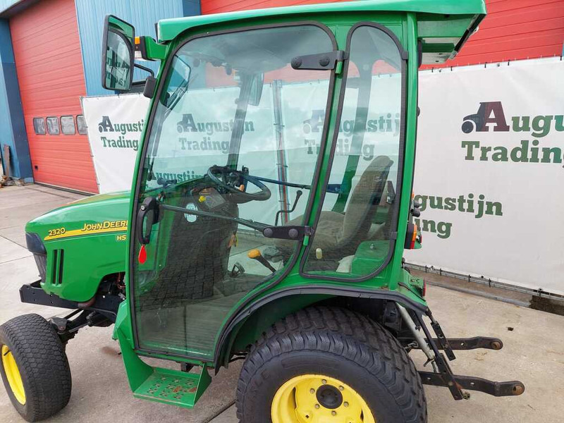 John Deere 2320 - Mini tractor: afbeelding 2 John Deere 2320 - Mini tractor: afbeelding 2