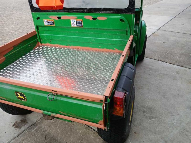 John Deere Gator TS 4x2 - Tuinfrees: afbeelding 2 John Deere Gator TS 4x2 - Tuinfrees: afbeelding 2