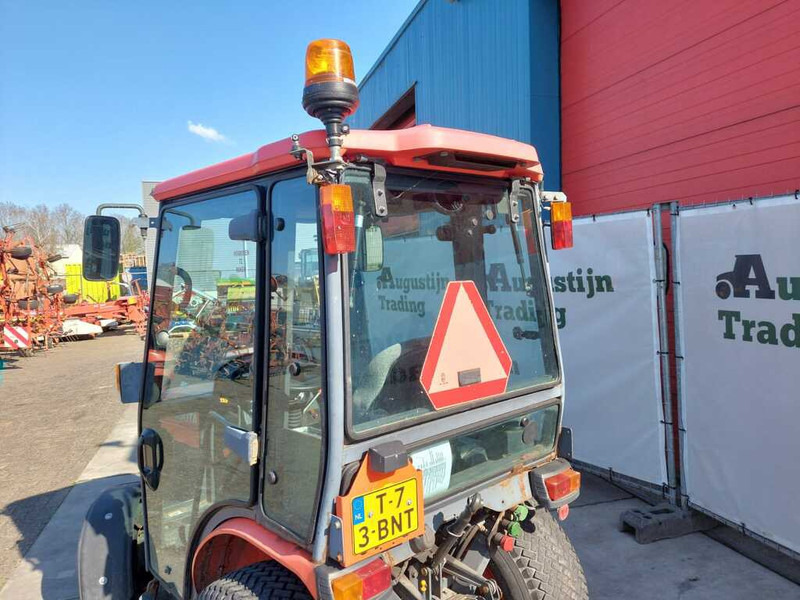 Kubota B2530 - Mini tractor: afbeelding 2 Kubota B2530 - Mini tractor: afbeelding 2