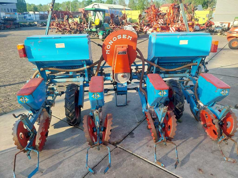 Monosem Maisplanter - Zaai-/ Plantmachine: afbeelding 3 Monosem Maisplanter - Zaai-/ Plantmachine: afbeelding 3