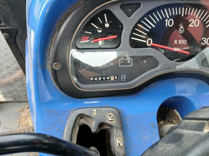 Tractor New Holland TC 27: afbeelding 17