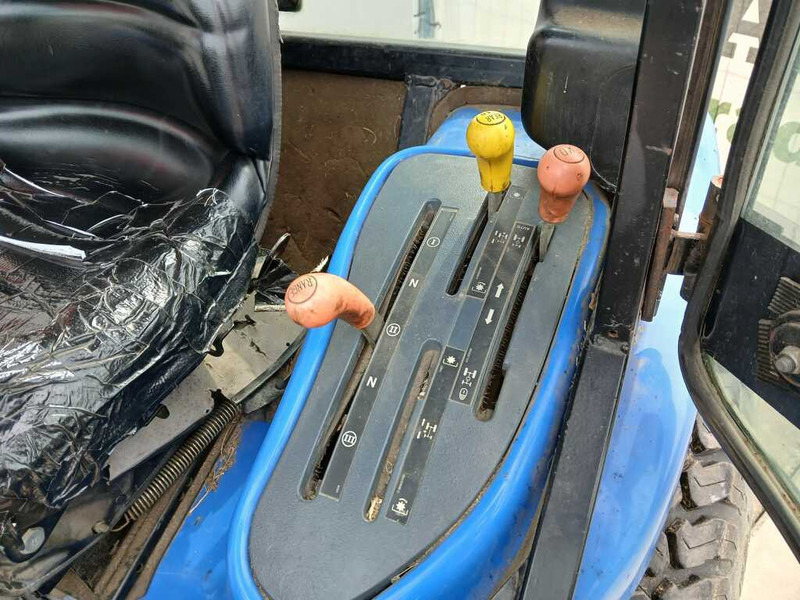Tractor New Holland TC 27: afbeelding 15