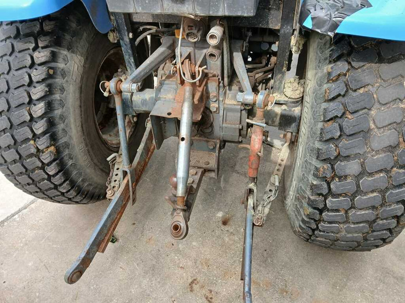 Tractor New Holland TC 27: afbeelding 6