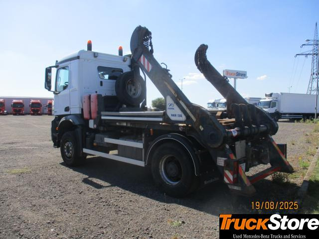 Mercedes-Benz Arocs 1845 LK - Portaalarmsysteem vrachtwagen: afbeelding 4 Mercedes-Benz Arocs 1845 LK - Portaalarmsysteem vrachtwagen: afbeelding 4