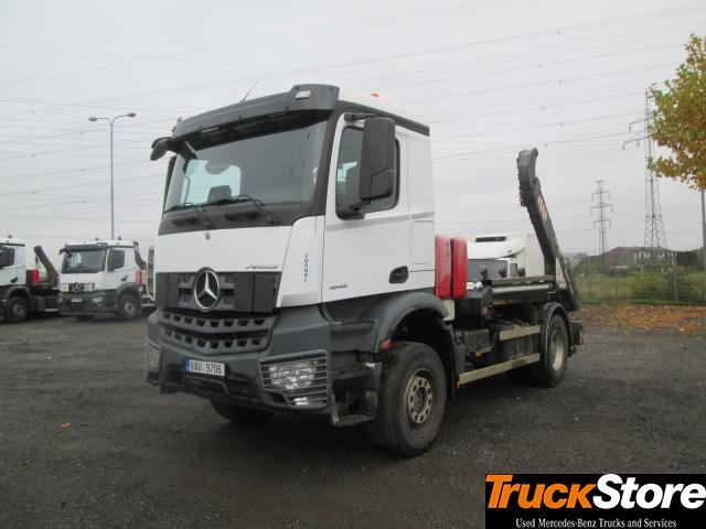 Mercedes-Benz Arocs 1845 LK - Portaalarmsysteem vrachtwagen: afbeelding 1 Mercedes-Benz Arocs 1845 LK - Portaalarmsysteem vrachtwagen: afbeelding 1