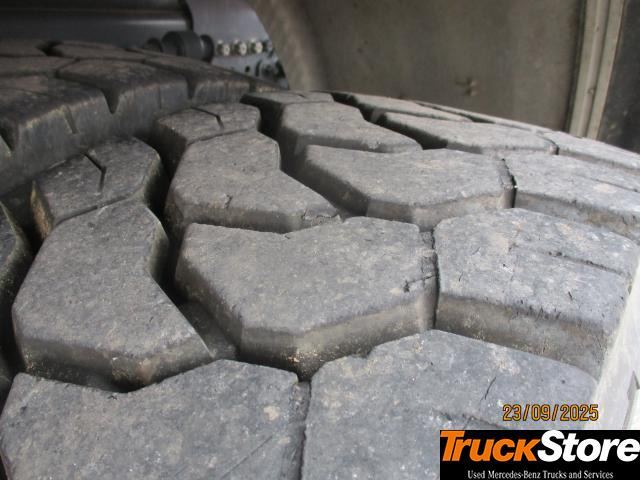 Mercedes-Benz Arocs 3351 K - Kipper vrachtwagen: afbeelding 5 Mercedes-Benz Arocs 3351 K - Kipper vrachtwagen: afbeelding 5