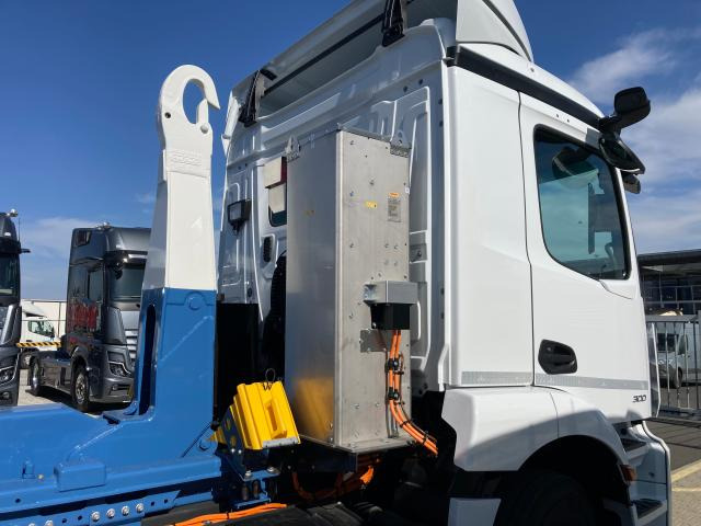 Mercedes-Benz eActros 300 L - Haakarmsysteem vrachtwagen: afbeelding 1 Mercedes-Benz eActros 300 L - Haakarmsysteem vrachtwagen: afbeelding 1