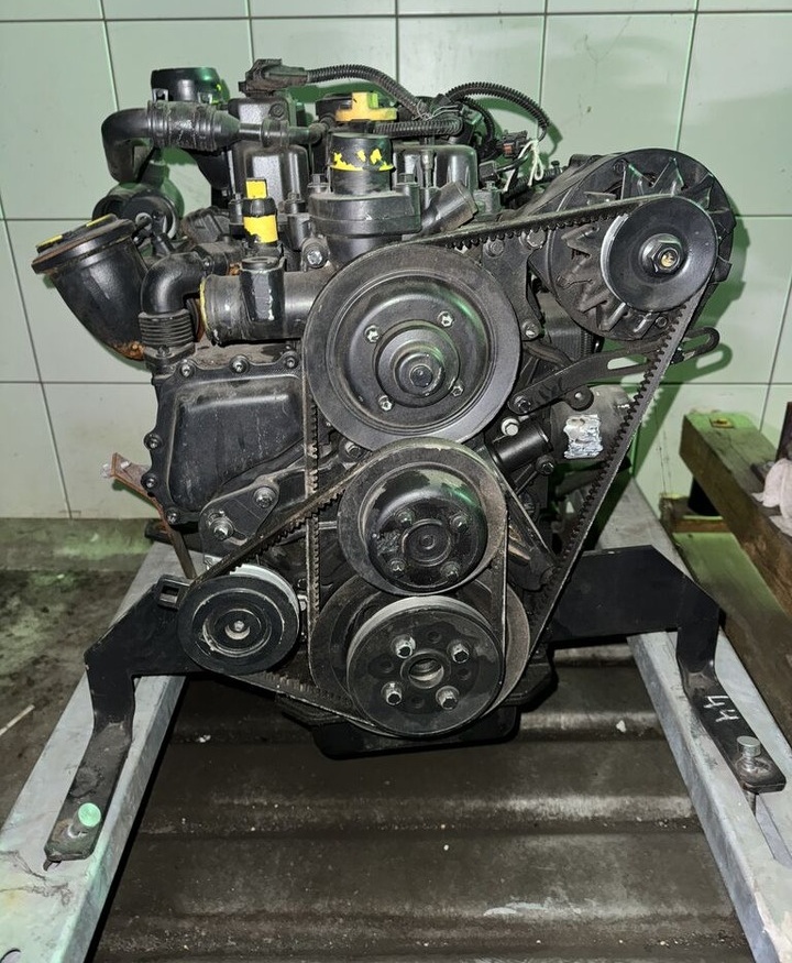 Deutz TCD 2.9 L4 Deutz 2.9 TCD L4 - Motor voor Graafmachine: afbeelding 1 Deutz TCD 2.9 L4 Deutz 2.9 TCD L4 - Motor voor Graafmachine: afbeelding 1