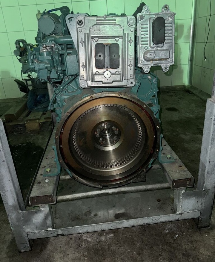 Volvo D6J rok 2018 - Motor voor Graafmachine: afbeelding 1 Volvo D6J rok 2018 - Motor voor Graafmachine: afbeelding 1