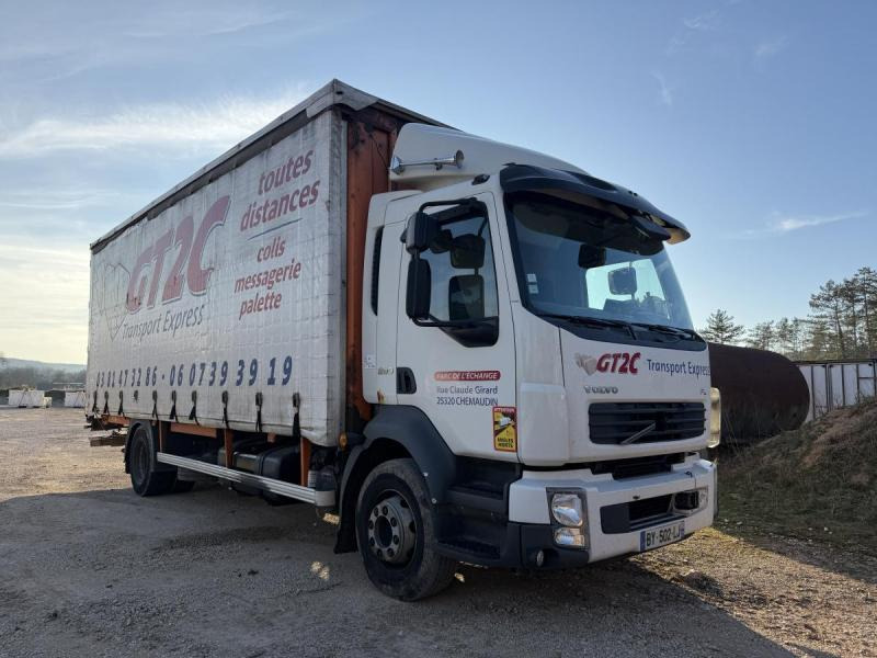 Volvo FL - Schuifzeilen vrachtwagen: afbeelding 1 Volvo FL - Schuifzeilen vrachtwagen: afbeelding 1