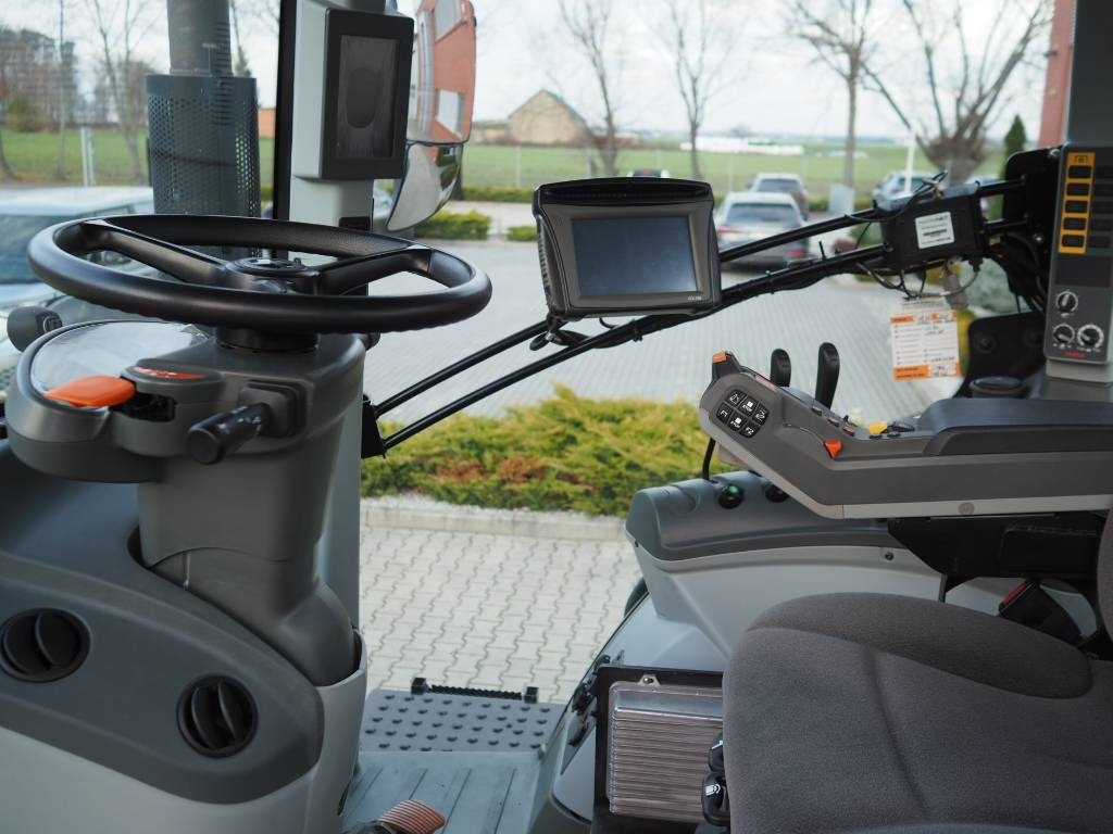 Leasing Claas Axion 810 CIS, GPS - RTK Claas Axion 810 CIS, GPS - RTK: afbeelding 6 Leasing Claas Axion 810 CIS, GPS - RTK Claas Axion 810 CIS, GPS - RTK: afbeelding 6