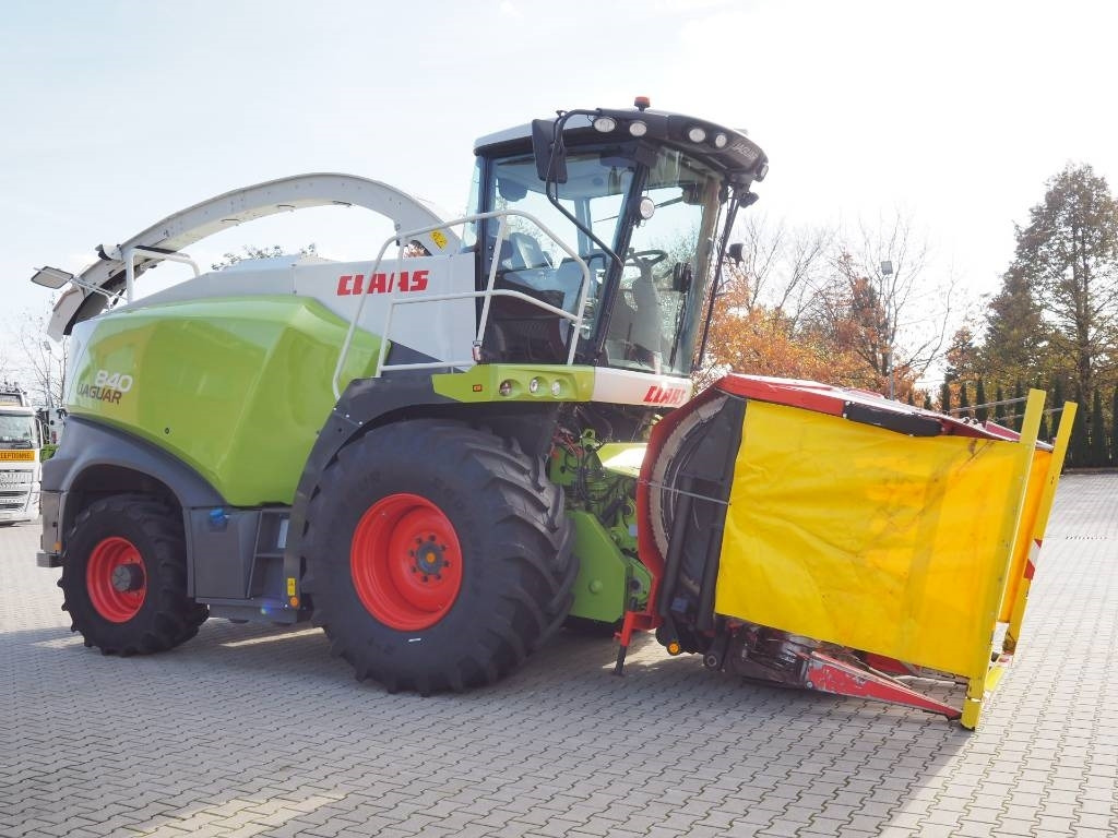 Claas Jaguar 840 4x4 + Kemper 445 - Hakselaar: afbeelding 4 Claas Jaguar 840 4x4 + Kemper 445 - Hakselaar: afbeelding 4