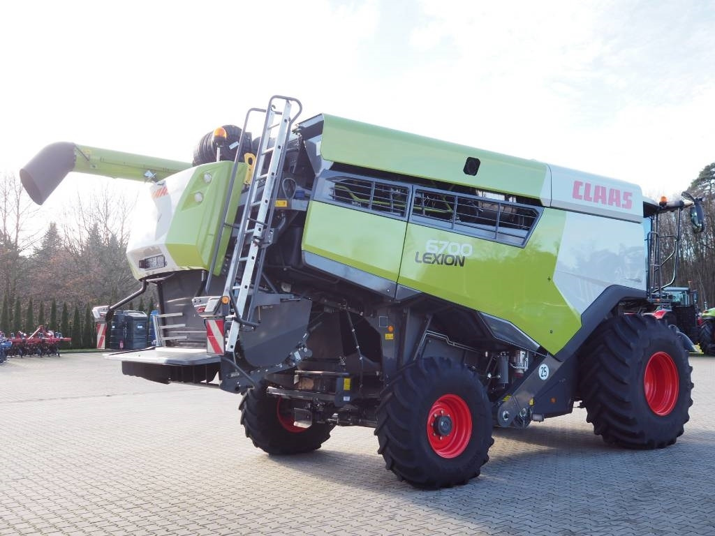 Claas Lexion 6700 + V930 - Maaidorser: afbeelding 3 Claas Lexion 6700 + V930 - Maaidorser: afbeelding 3
