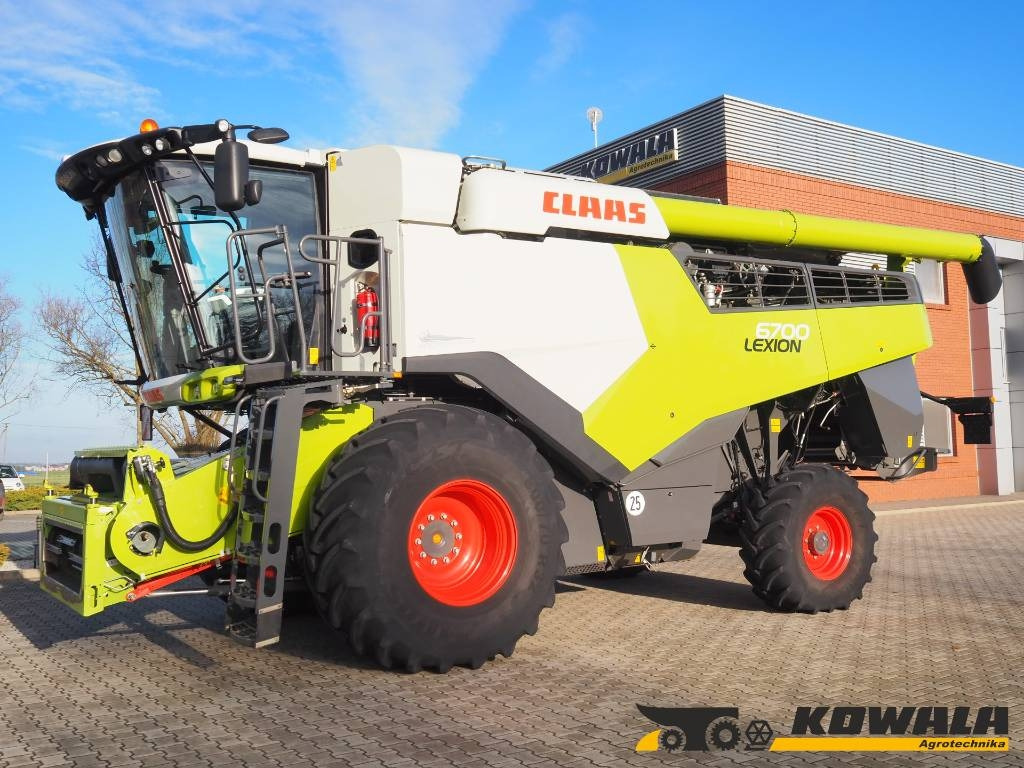 Claas Lexion 6700 + V930 - Maaidorser: afbeelding 1 Claas Lexion 6700 + V930 - Maaidorser: afbeelding 1