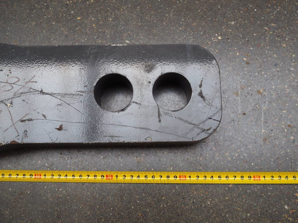 Claas Xerion - bumper hitch K80 - Carrosserie en exterieur voor Landbouwmachine: afbeelding 2 Claas Xerion - bumper hitch K80 - Carrosserie en exterieur voor Landbouwmachine: afbeelding 2