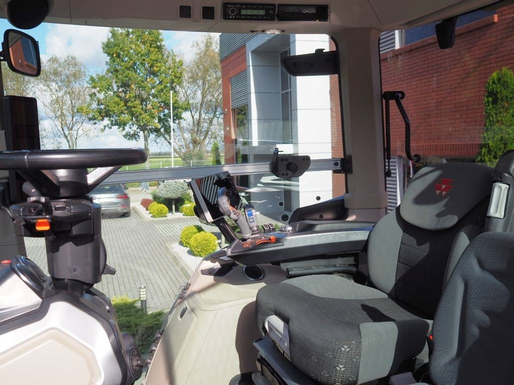 Massey Ferguson 8S.225 Dyna-7, GPS - Tractor: afbeelding 5 Massey Ferguson 8S.225 Dyna-7, GPS - Tractor: afbeelding 5