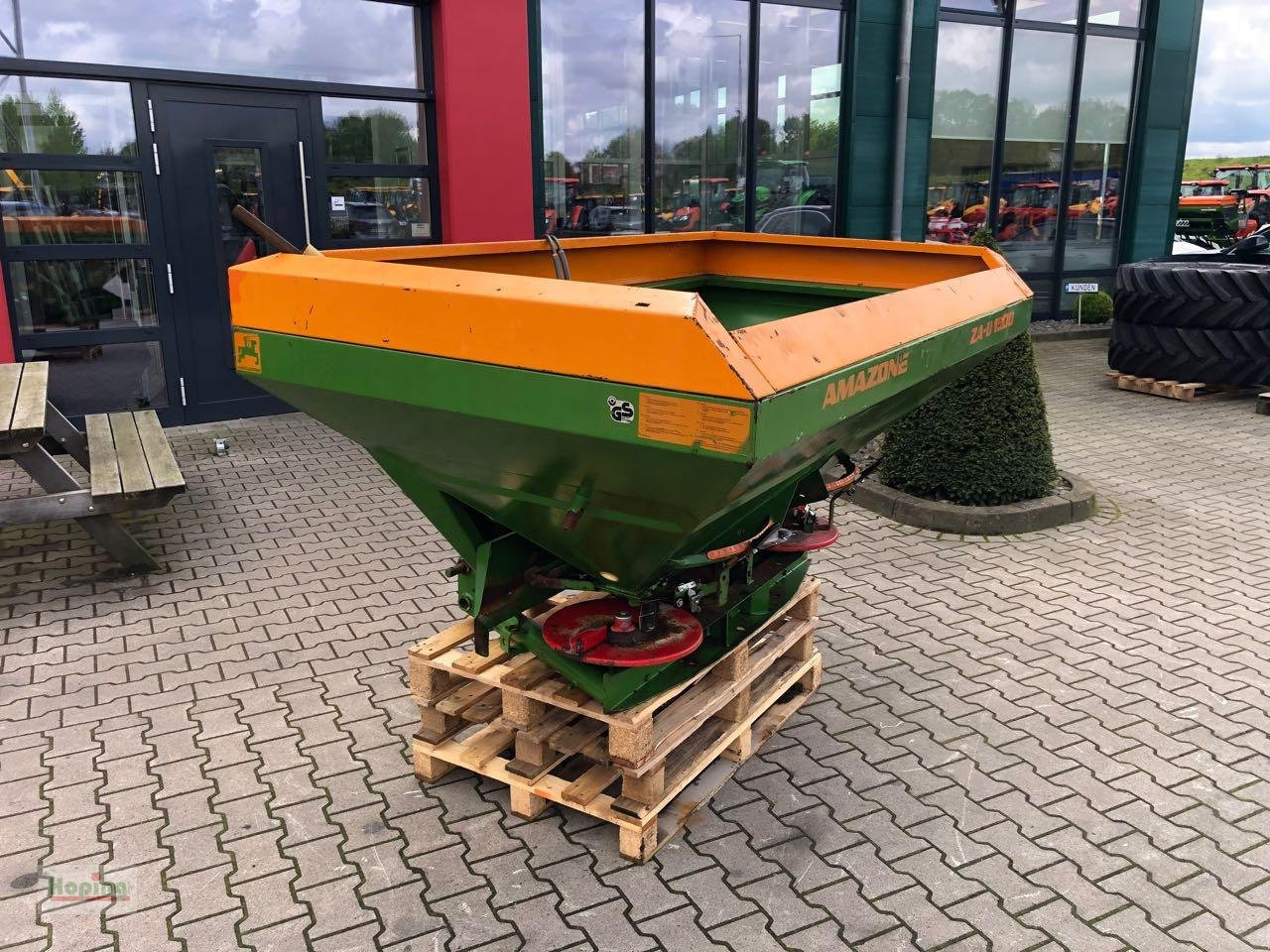 Amazone ZAU 1500 - Kunstmeststrooier: afbeelding 2 Amazone ZAU 1500 - Kunstmeststrooier: afbeelding 2