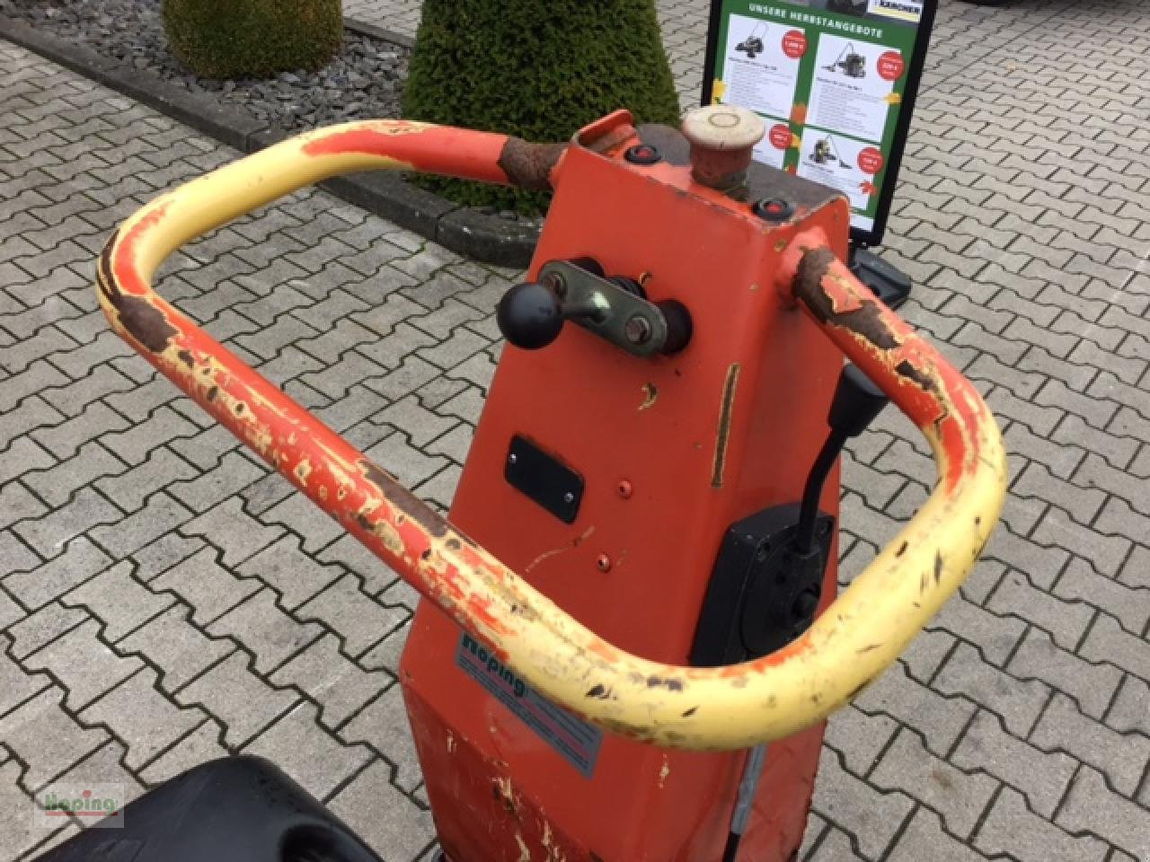 DYNAPAC LH 700 - Trilplaat: afbeelding 5 DYNAPAC LH 700 - Trilplaat: afbeelding 5