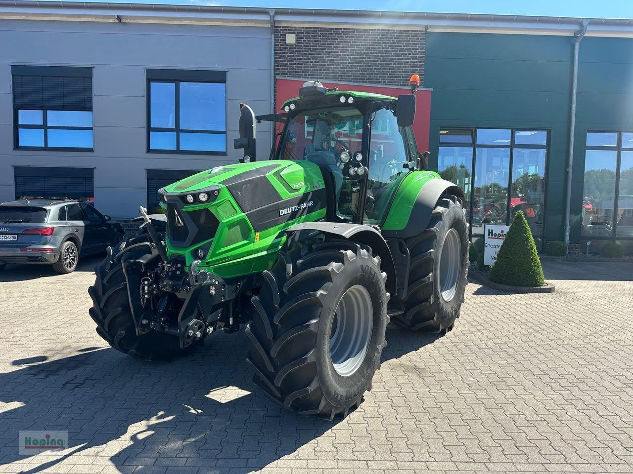 Deutz-Fahr 6215 TTV - Tractor: afbeelding 1 Deutz-Fahr 6215 TTV - Tractor: afbeelding 1