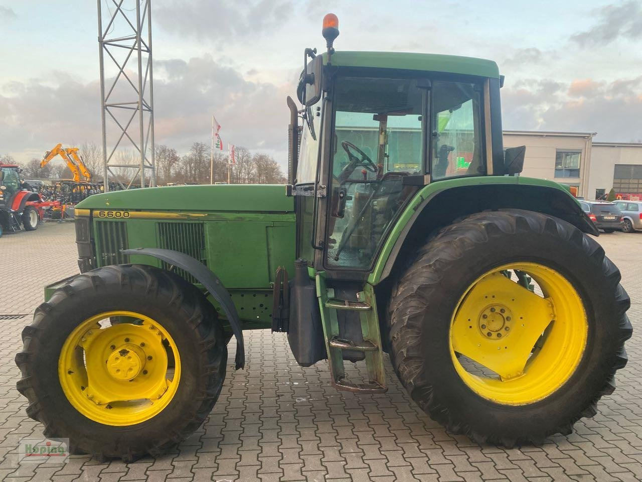 John Deere 6600 - Tractor: afbeelding 4 John Deere 6600 - Tractor: afbeelding 4
