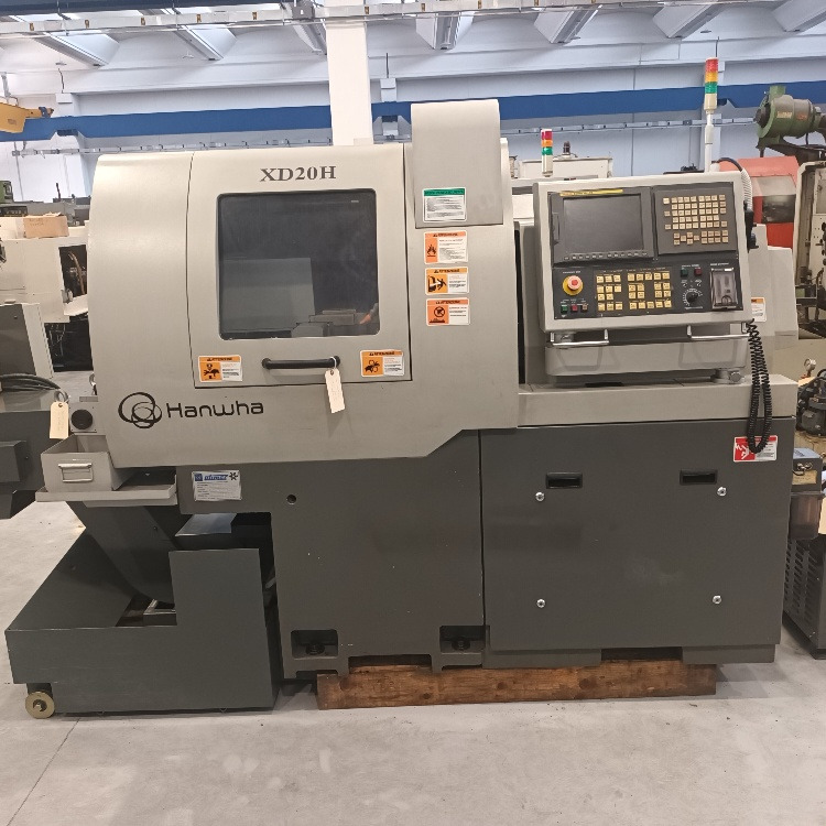 Tornio a fantina mobile a 5 assi Cnc Hanwha XD-20H - Metaalbewerkingsmachine: afbeelding 1 Tornio a fantina mobile a 5 assi Cnc Hanwha XD-20H - Metaalbewerkingsmachine: afbeelding 1