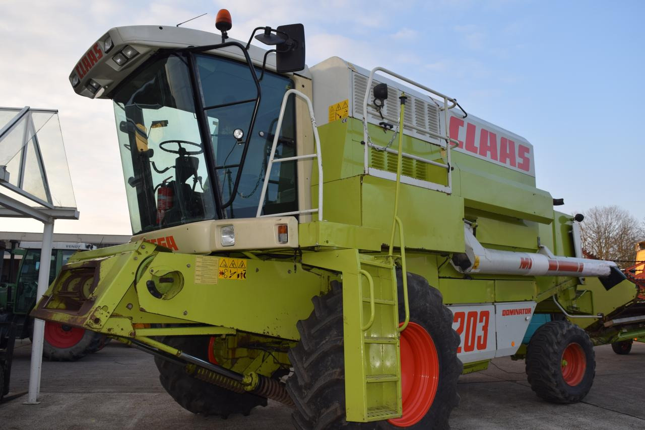 CLAAS Dominator 203 Mega - Maaidorser: afbeelding 1 CLAAS Dominator 203 Mega - Maaidorser: afbeelding 1
