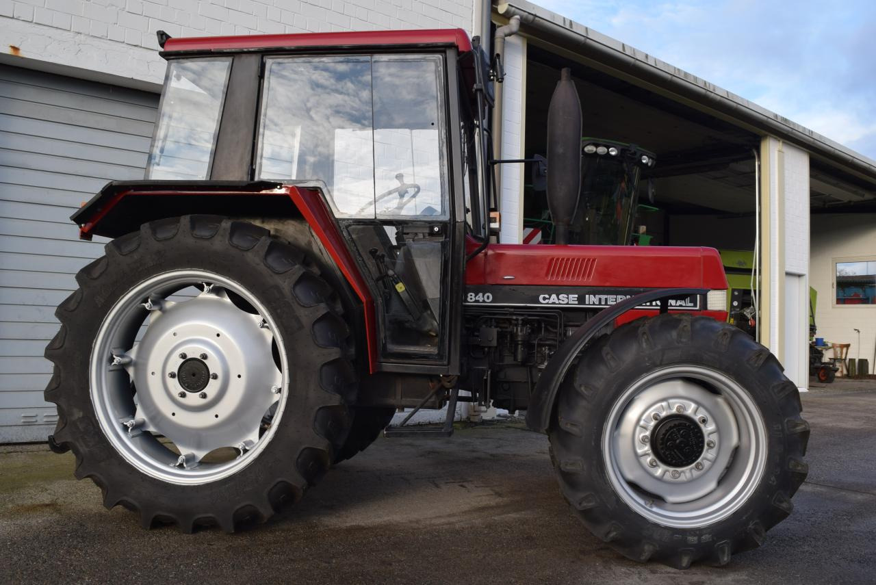 Case-IH 840 A/S - Tractor: afbeelding 2 Case-IH 840 A/S - Tractor: afbeelding 2