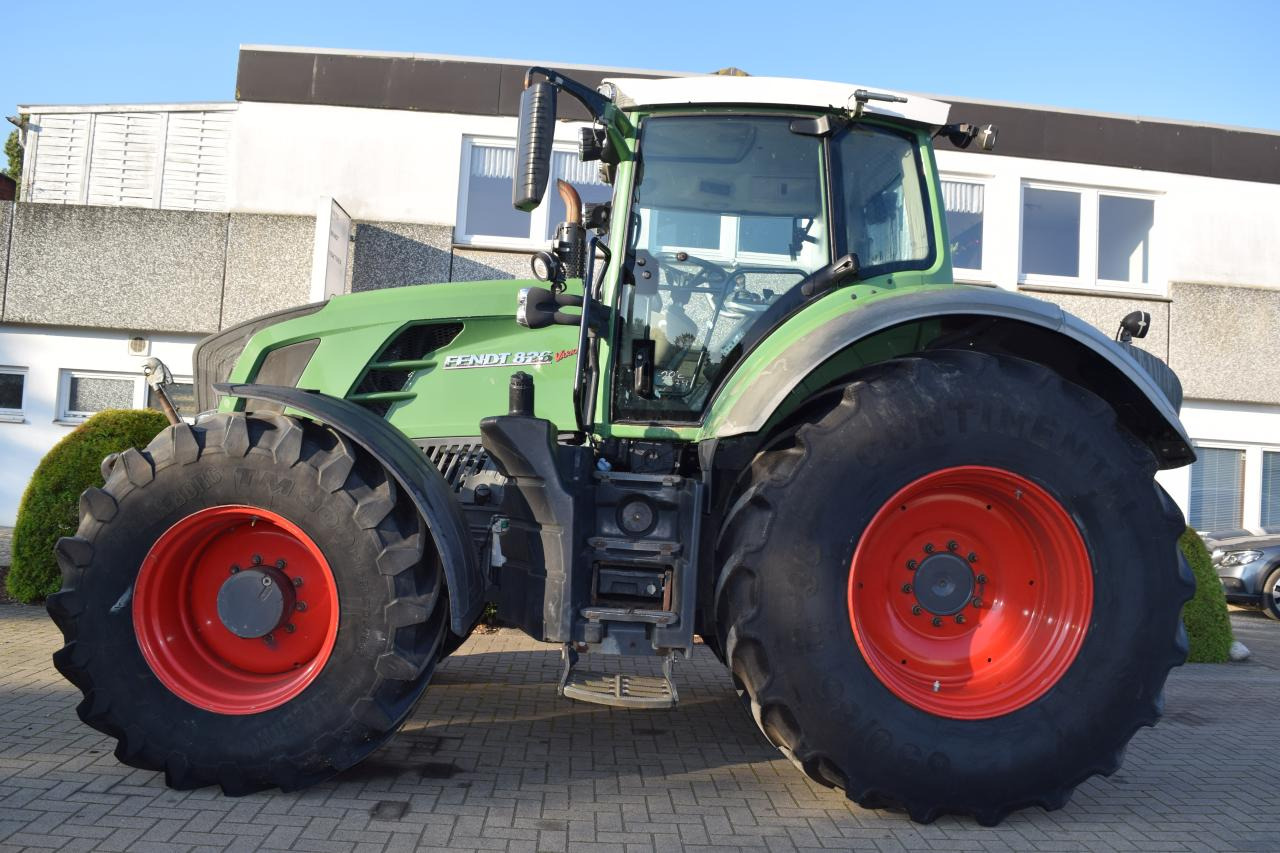 Fendt 826 Vario SCR - Tractor: afbeelding 3 Fendt 826 Vario SCR - Tractor: afbeelding 3