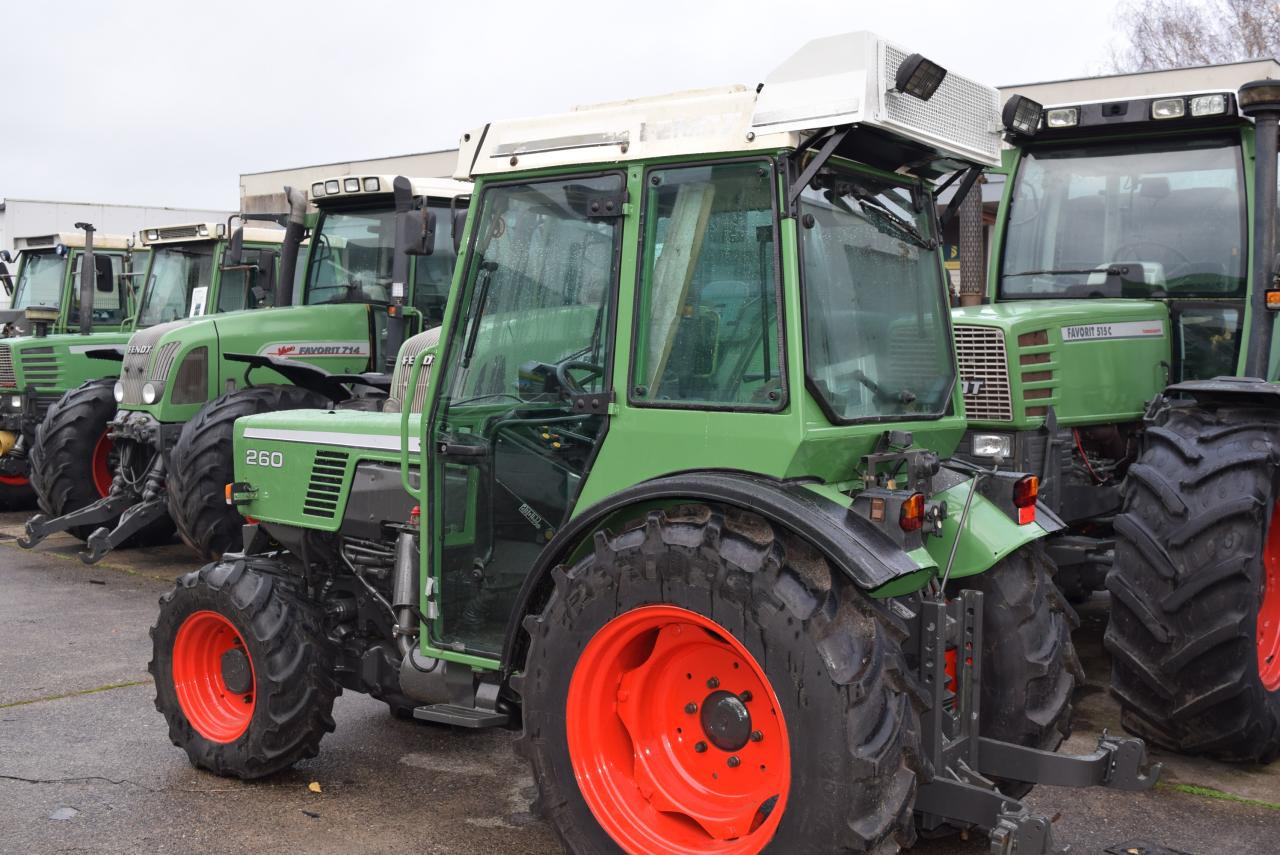 Fendt Farmer 260 V *Schmalspur* - Tractor: afbeelding 4 Fendt Farmer 260 V *Schmalspur* - Tractor: afbeelding 4