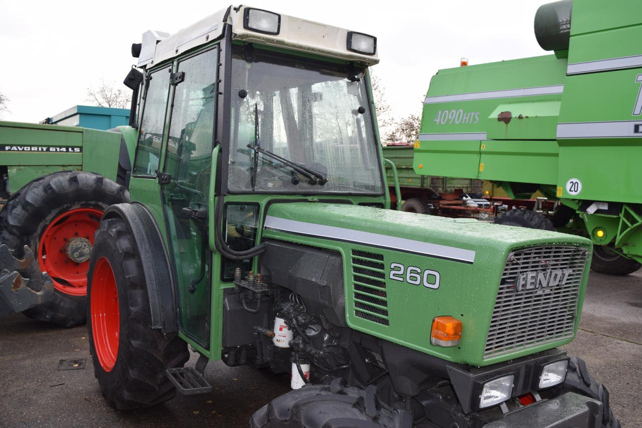 Fendt Farmer 260 V *Schmalspur* - Tractor: afbeelding 2 Fendt Farmer 260 V *Schmalspur* - Tractor: afbeelding 2