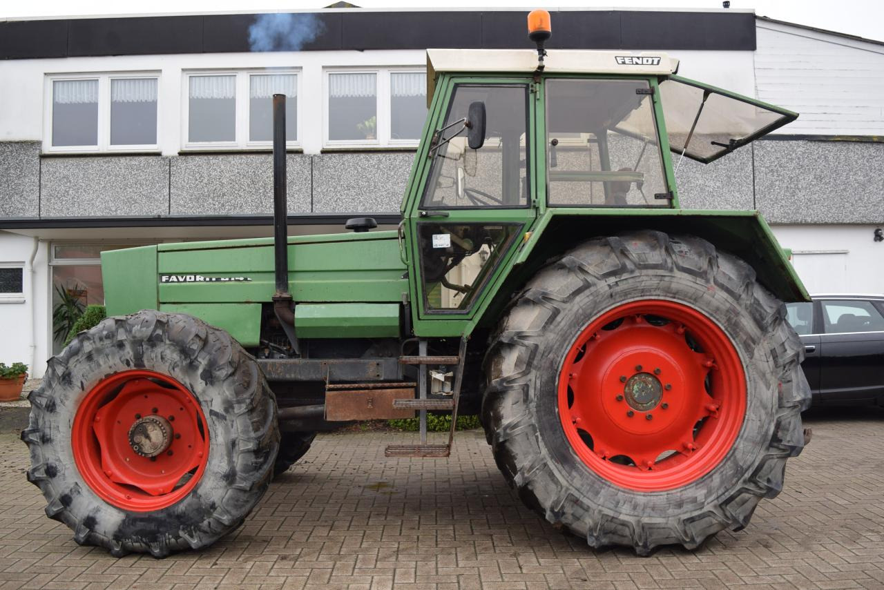 Fendt Favorit 614 LS Turbomatik - Tractor: afbeelding 1 Fendt Favorit 614 LS Turbomatik - Tractor: afbeelding 1