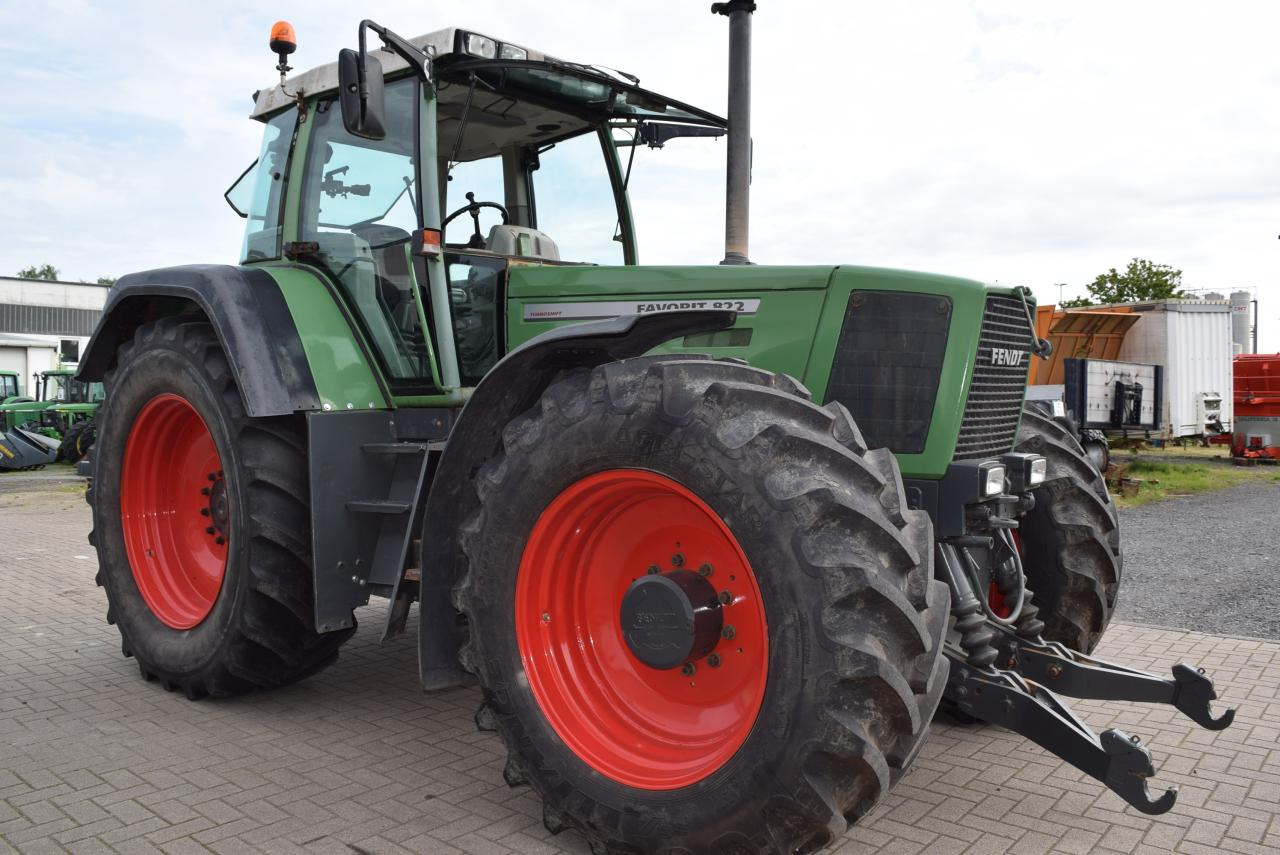 Fendt Favorit 822 - Tractor: afbeelding 4 Fendt Favorit 822 - Tractor: afbeelding 4