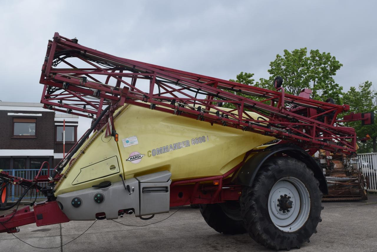 Hardi Commander 6600 i - Getrokken veldspuit: afbeelding 2 Hardi Commander 6600 i - Getrokken veldspuit: afbeelding 2
