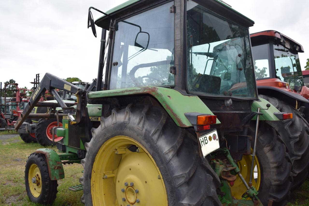 John Deere 1640 - Tractor: afbeelding 3 John Deere 1640 - Tractor: afbeelding 3