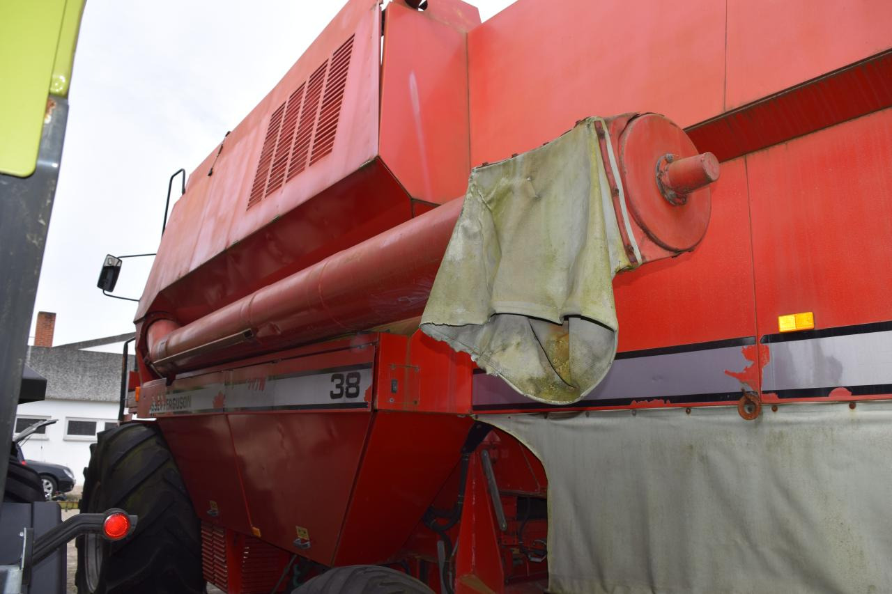 Massey Ferguson MF 38 - Maaidorser: afbeelding 5 Massey Ferguson MF 38 - Maaidorser: afbeelding 5