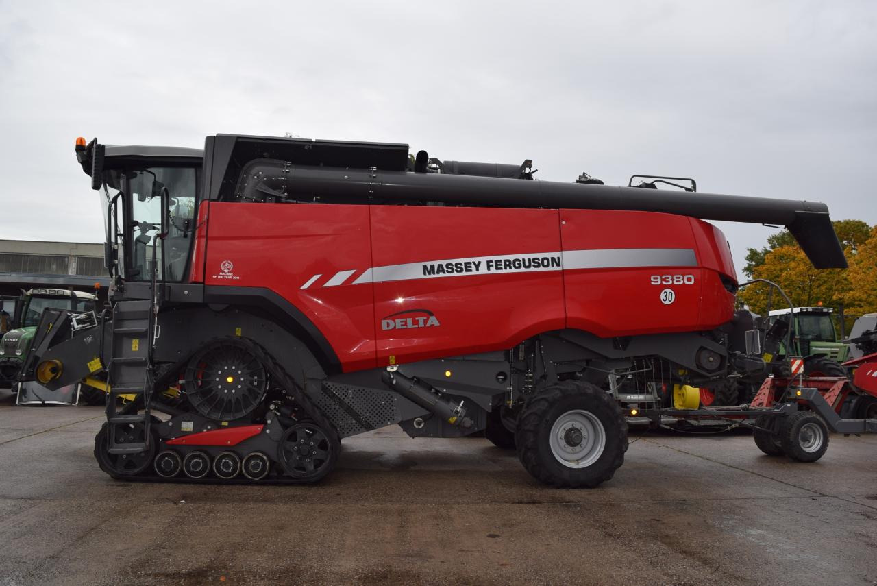 Massey Ferguson MF 9380 Delta - Maaidorser: afbeelding 2 Massey Ferguson MF 9380 Delta - Maaidorser: afbeelding 2