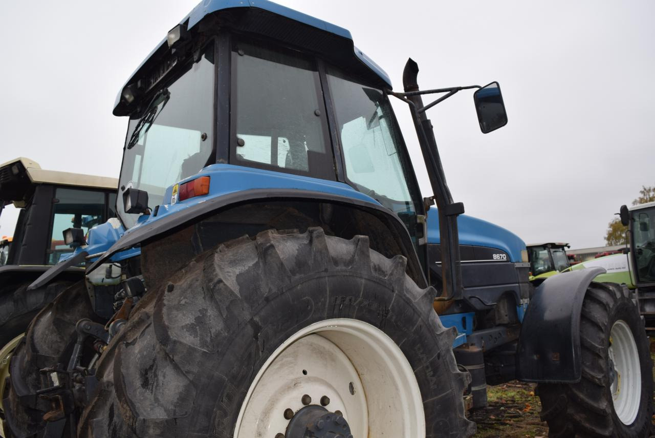 New Holland 8670 TA - Tractor: afbeelding 4 New Holland 8670 TA - Tractor: afbeelding 4