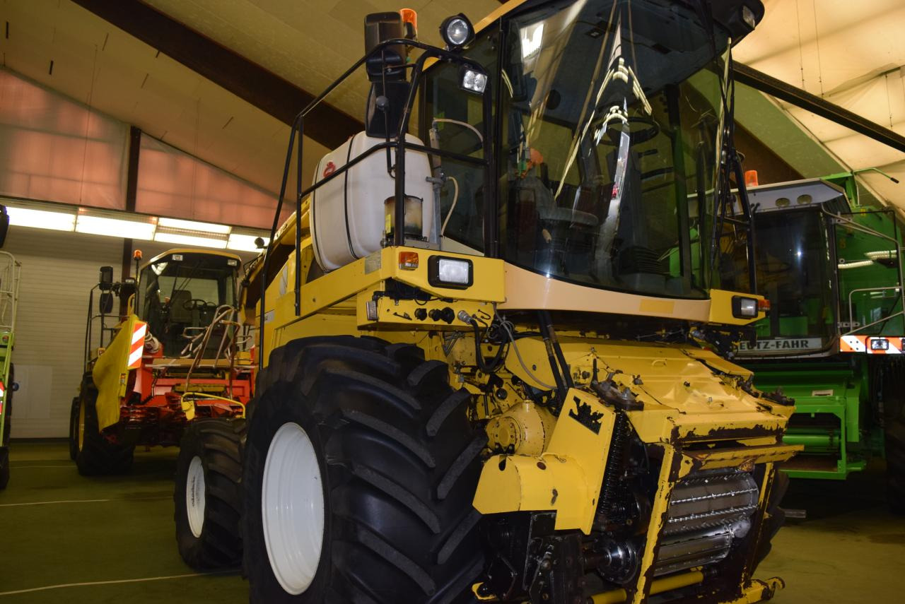 New Holland FX 40 - Hakselaar: afbeelding 2 New Holland FX 40 - Hakselaar: afbeelding 2