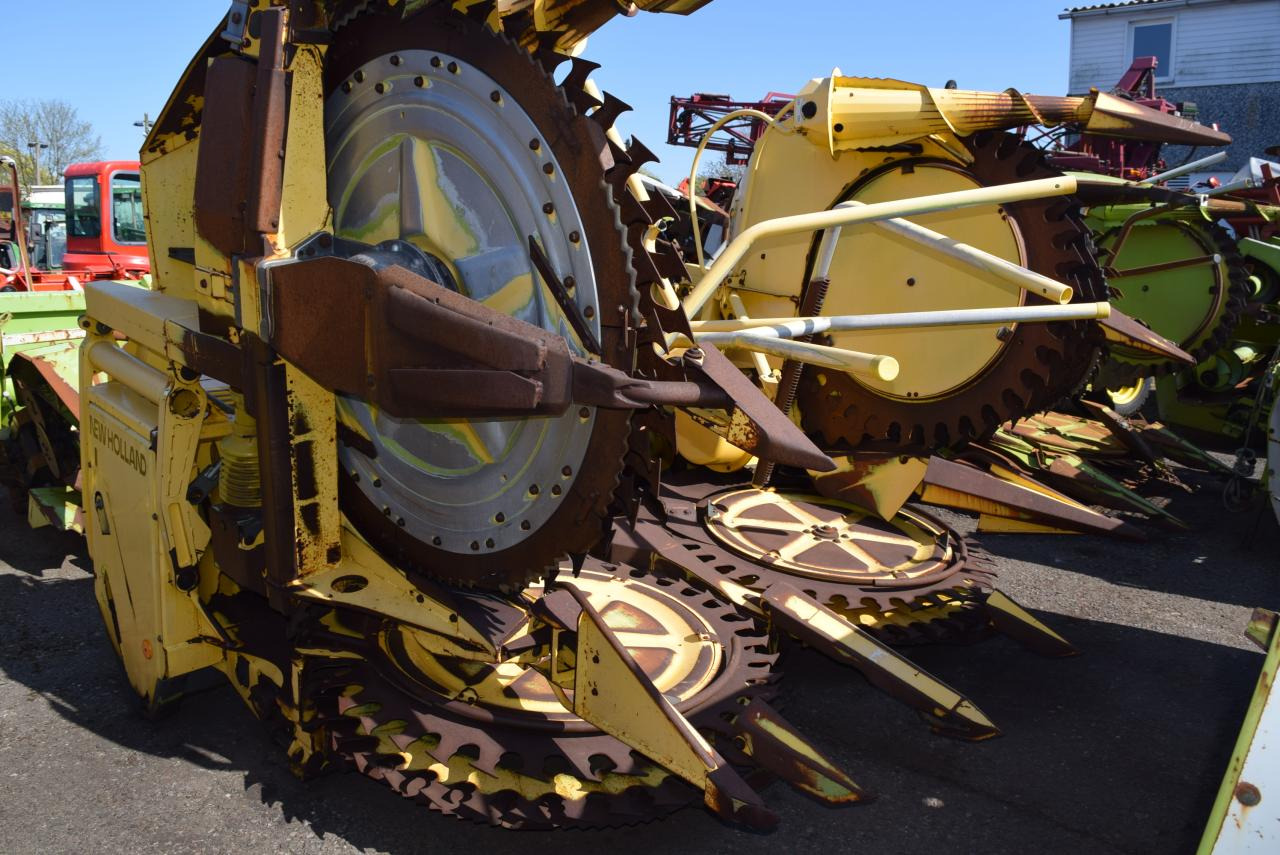 New Holland RI 600 *Maisgebiss* - Maiskolvenplukker: afbeelding 1 New Holland RI 600 *Maisgebiss* - Maiskolvenplukker: afbeelding 1