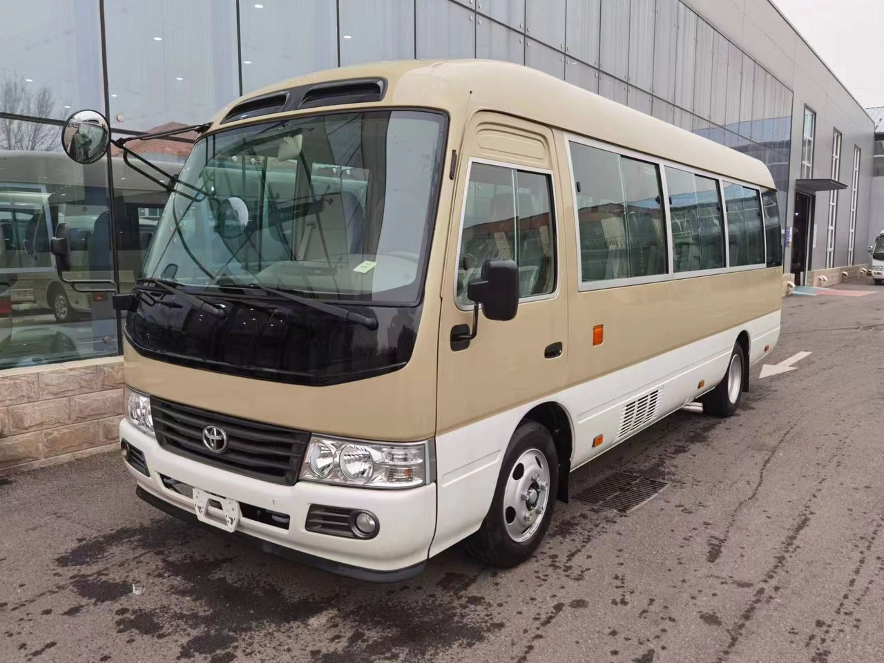 TOYOTA COASTER - Bus: afbeelding 5 TOYOTA COASTER - Bus: afbeelding 5