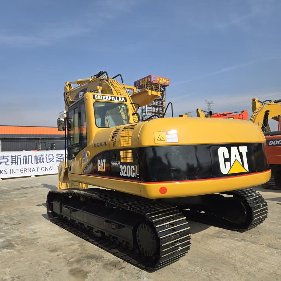 CATERPILLAR 320C - Rupsgraafmachine: afbeelding 2 CATERPILLAR 320C - Rupsgraafmachine: afbeelding 2