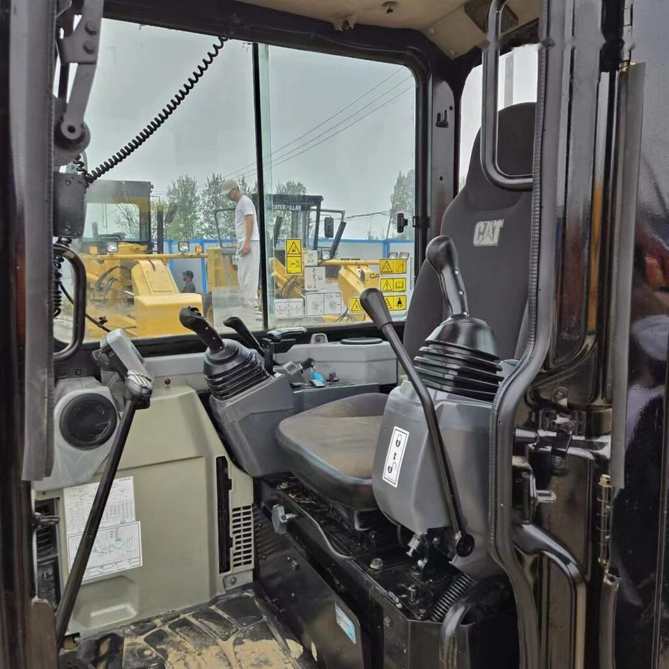 Caterpillar 303.5E2 - Minigraafmachine: afbeelding 2 Caterpillar 303.5E2 - Minigraafmachine: afbeelding 2