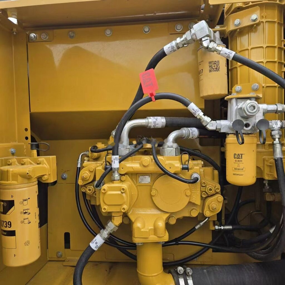 Caterpillar 320D2L - Rupsgraafmachine: afbeelding 4 Caterpillar 320D2L - Rupsgraafmachine: afbeelding 4