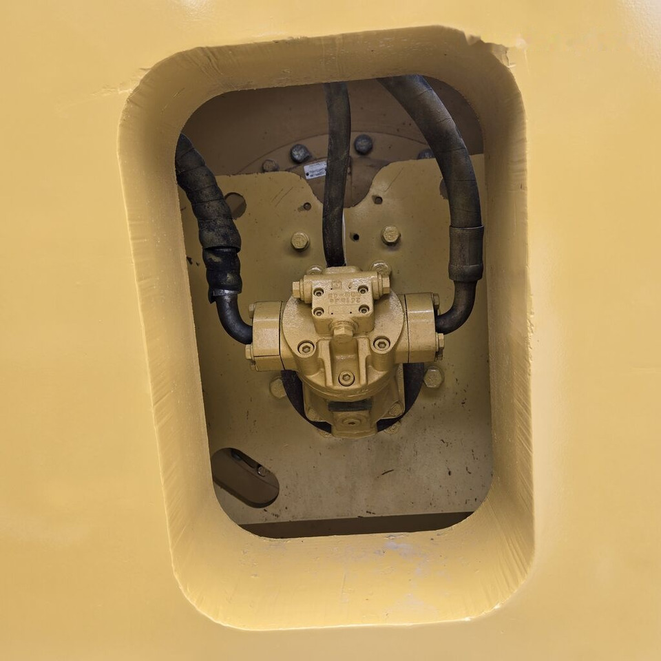 Caterpillar CS76 - Schapenpootwals/ Grondverdichter: afbeelding 2 Caterpillar CS76 - Schapenpootwals/ Grondverdichter: afbeelding 2