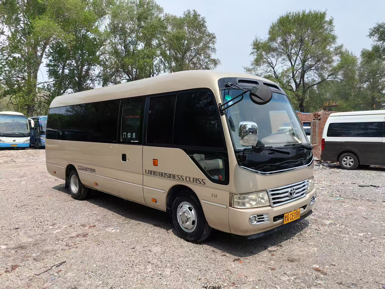 Coaster - Minibus, Personenvervoer: afbeelding 1 Coaster - Minibus, Personenvervoer: afbeelding 1