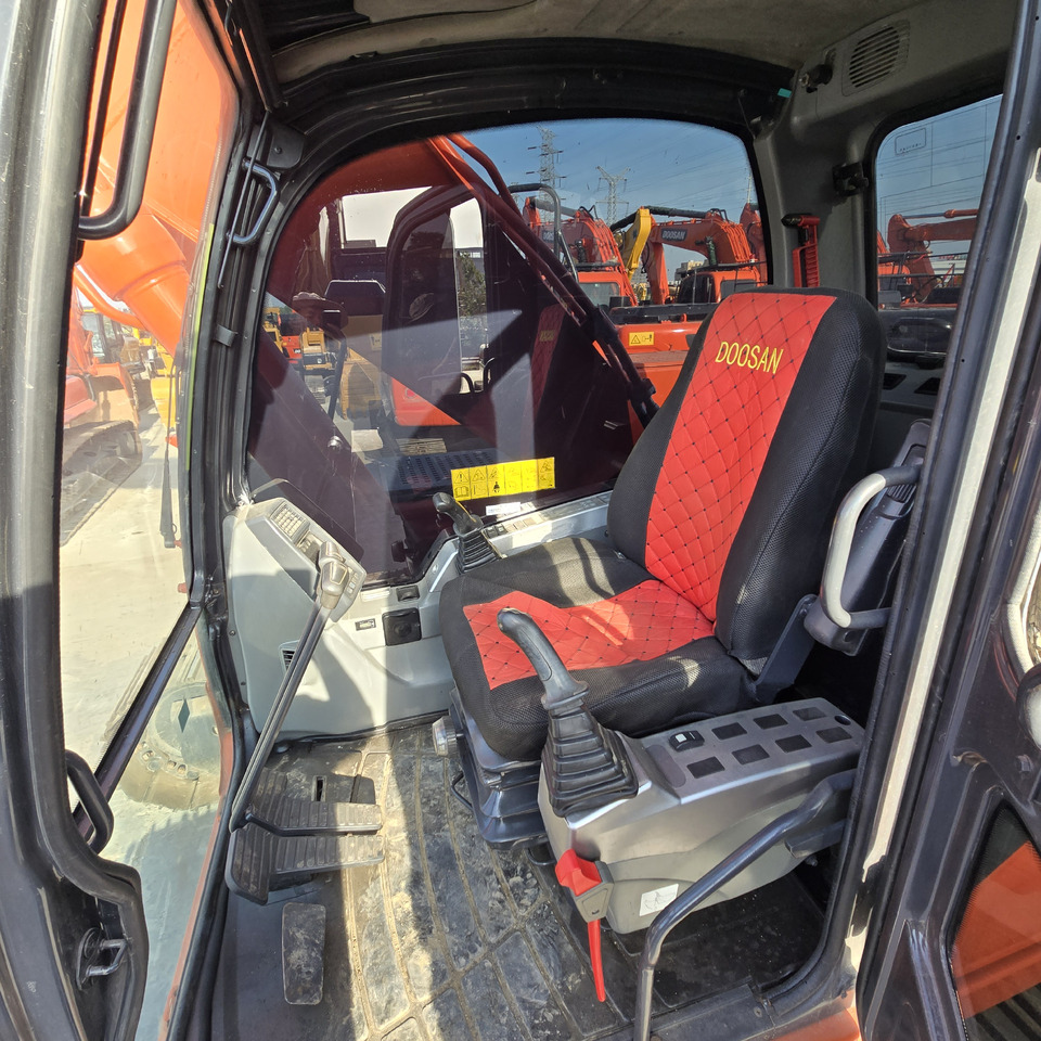 Rupsgraafmachine DOOSAN DX225LCA: afbeelding 10