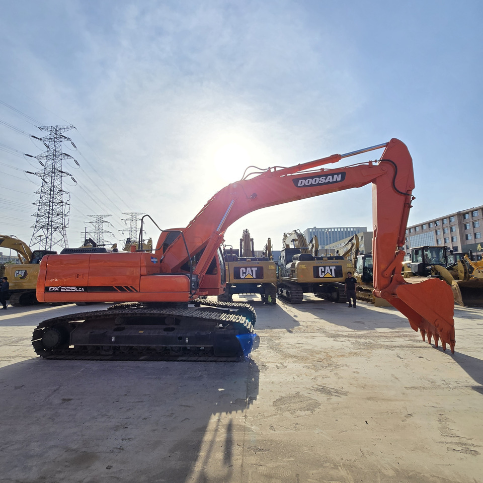 DOOSAN DX225LCA - Rupsgraafmachine: afbeelding 2 DOOSAN DX225LCA - Rupsgraafmachine: afbeelding 2
