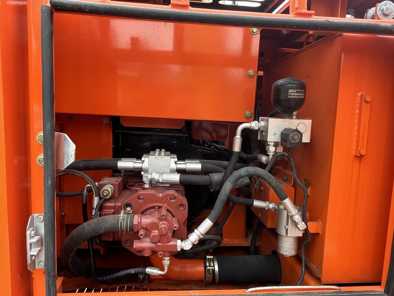 Doosan DH150LC-7 - Rupsgraafmachine: afbeelding 2 Doosan DH150LC-7 - Rupsgraafmachine: afbeelding 2